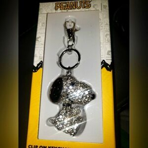 Peanuts Snoopy Silver Keychain/ Bagcharm.